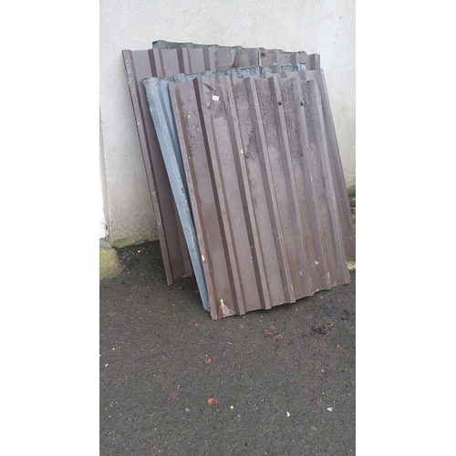 456 - 5 lengths of galvanise (3ft x 4ft)
