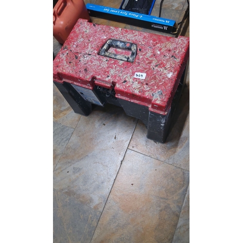 469 - Large Toolbox step