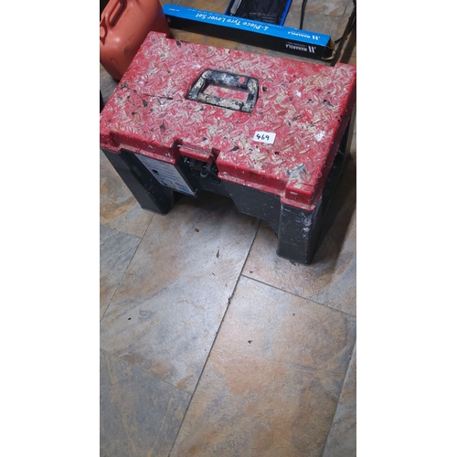 469 - Large Toolbox step