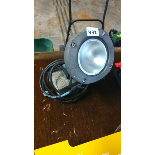 472 - Pond light (w)