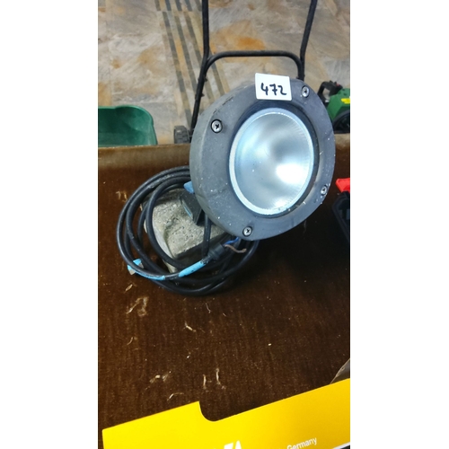 472 - Pond light (w)