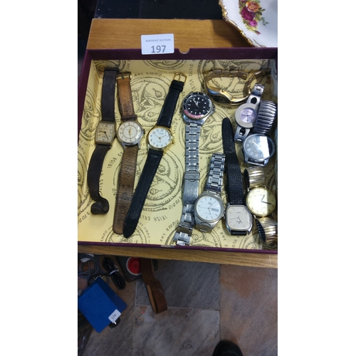 197 - Mixed lot of vintage wristwatches featuring various styles and metal bands. Includes brands like Lor... 