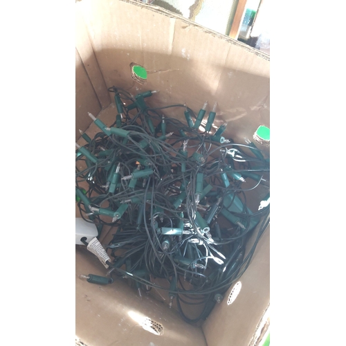 342 - Lot of Xmas lights (pwo)