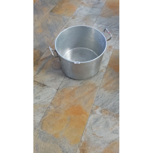 406 - Large aluminium saucepan