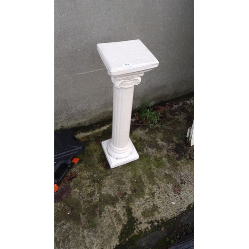 453 - White concrete column pedestal, featuring fluted shaft and decorative capital. Approximate height: 3... 