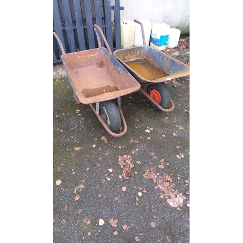 460 - 2 Wheelbarrows