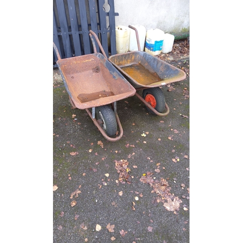 460 - 2 Wheelbarrows