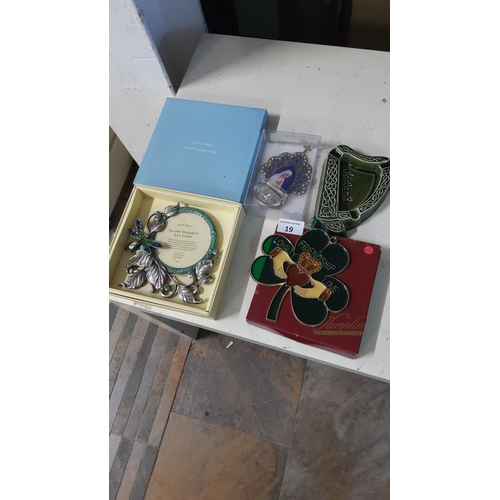 19 - Mixed lot includes Past Times dragonfly frame, Virgin Mary icon, Irish-themed wall plaques.