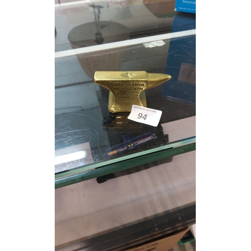 94 - Miniature Gretna Green brass anvil, inscribed, commemorating the famous runaway marriage site.