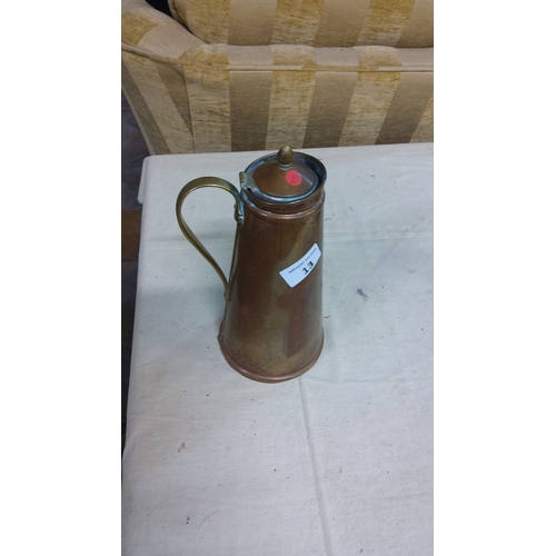 13 - Antique Victorian copper jug, from the mid-19th century. Tapered design with hinged lid and brass ha... 