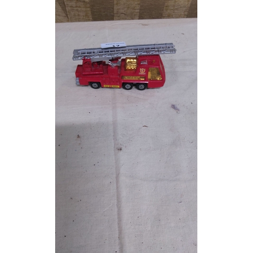 17 - 1970s Matchbox Super Kings K-3 Fire Tender, die-cast metal, vibrant red with extendable ladder. Made... 