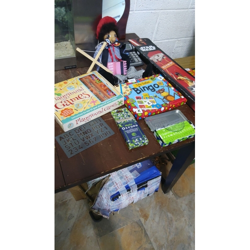 427 - Mixed lot includes vintage puppet doll, Star Wars collectible, board games, Helix Oxford mathematica... 