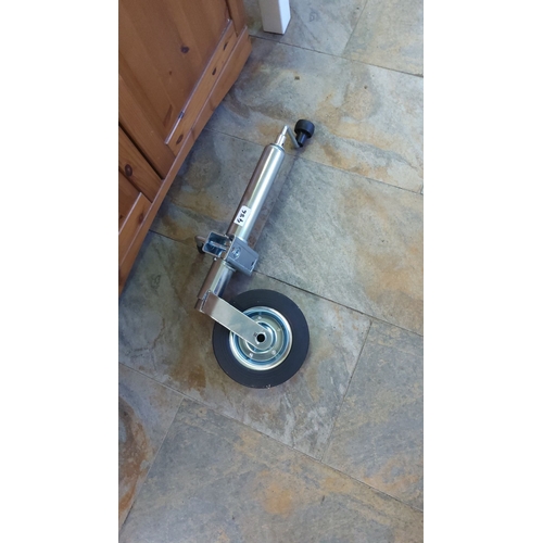 486 - New jockey wheel & bracket