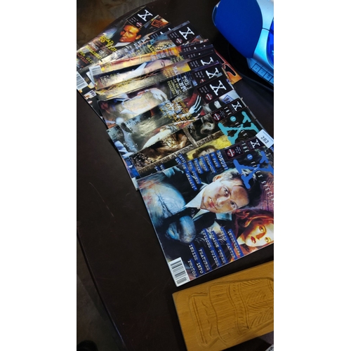 282 - Lot of Vintage X Files Magazines (1996 immaculate)