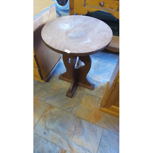 298 - Vintage Mahogany Pedestal Table, early to mid-20th century, features a round top and decorative trip... 