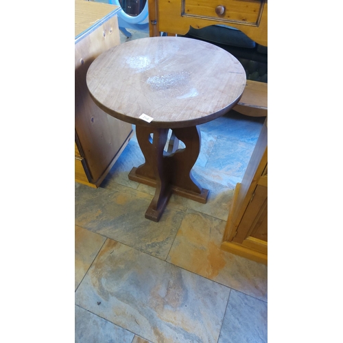 298 - Vintage Mahogany Pedestal Table, early to mid-20th century, features a round top and decorative trip... 