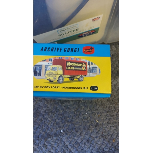 343 - Corgi Classics Archive Model ERF KV Box Lorry features 