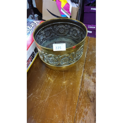 Lot 225       