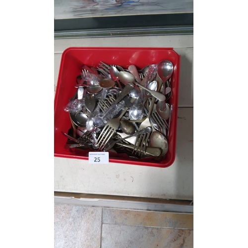 25 - Box of cutlery