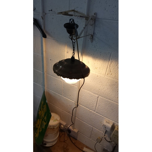 400 - Vintage industrial-style pendant lamp with scalloped metal shade and glass diffuser. Suspended by a ... 