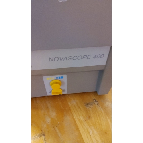 413 - Novascope 400 overhead projector with a sturdy design.