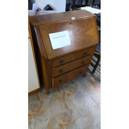 446 - Vintage Harris Lebus writing bureau, mid-20th century, featuring a drop-front desk, fitted interior,... 