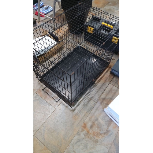 488 - Black metal wire pet crate with removable plastic tray. Foldable design for easy storage and transpo... 