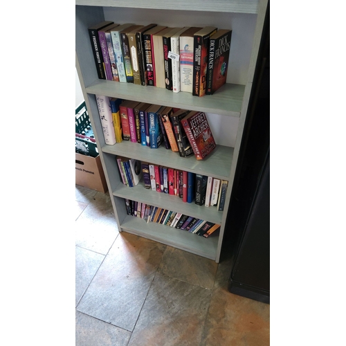 409 - Large lot of mixed fiction and non-fiction books, including bestselling authors. Variety of genres a... 