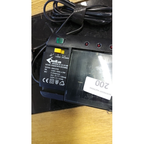 200 - Delta MW3398 universal Ni-Cd & Ni-MH battery charger features multiple charging slots, LED indicator... 