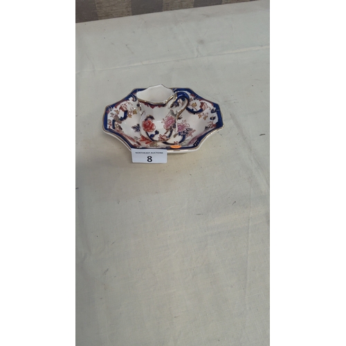 Lot 8         