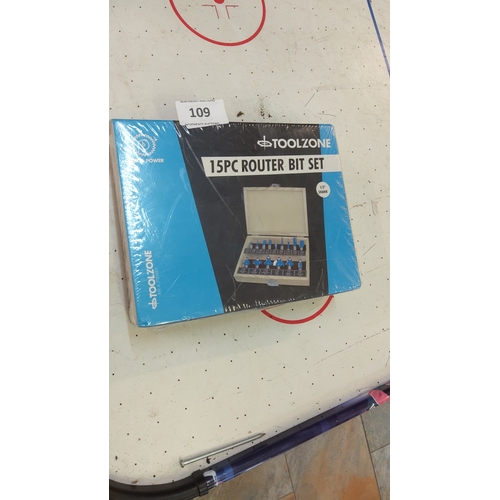 109 - Factory-sealed Toolzone 15-piece router bit set with 1/2