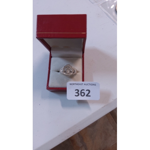 362 - Sterling silver signet ring bearing the Manchester United club crest, in original red fitted present... 