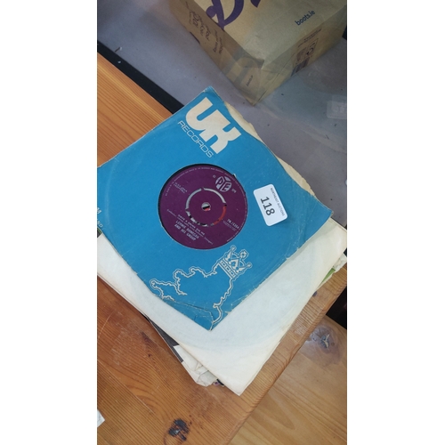 118 - Lot of 45s (10)