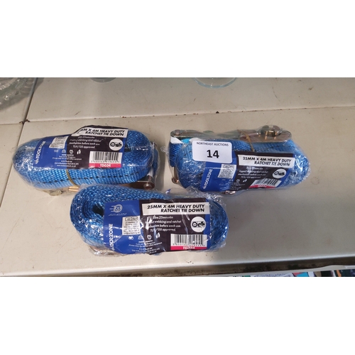 14 - A group of heavy-duty ratchet tie-down straps, each 25mm x 4m, with blue webbing and steel ratchet m... 