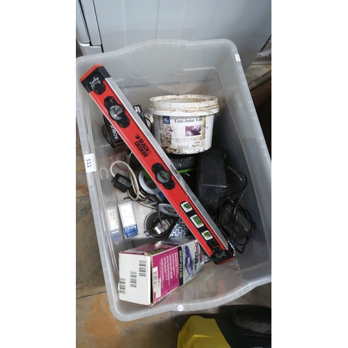 511 - A quantity of mixed workshop tools and electrical accessories including a Black & Decker spirit leve... 