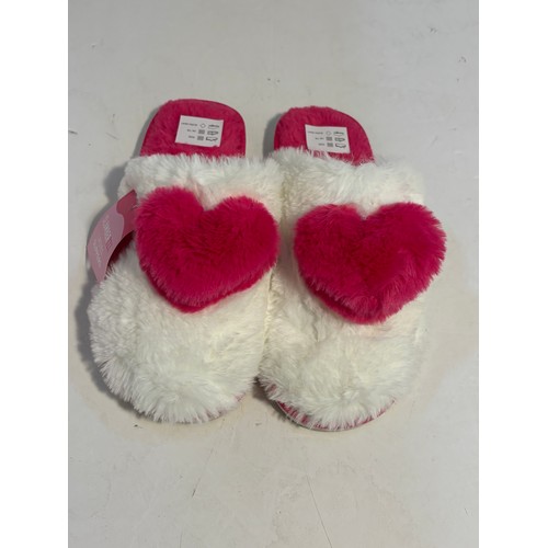 6 pairs of Slumberzzz kids slippers pink sizes UK 7-8, 5-6, 3-4,
 UK P&P available