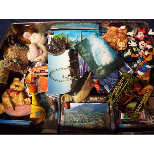 Large Quantity of Fridge [C16]