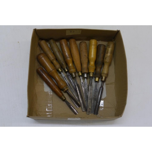 332 - 4 Chisels and 6 gauges