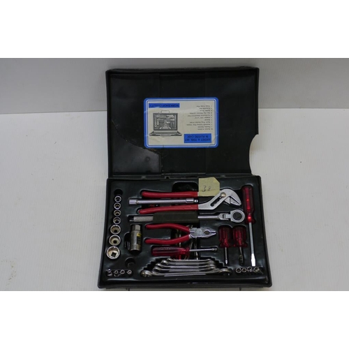 336 - Socket and tool set