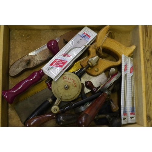 347 - Various woodwork tools