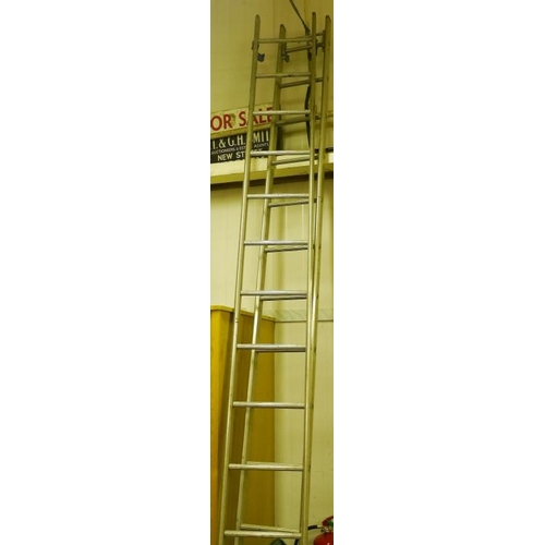 457 - Aluminium extendable ladder +VAT