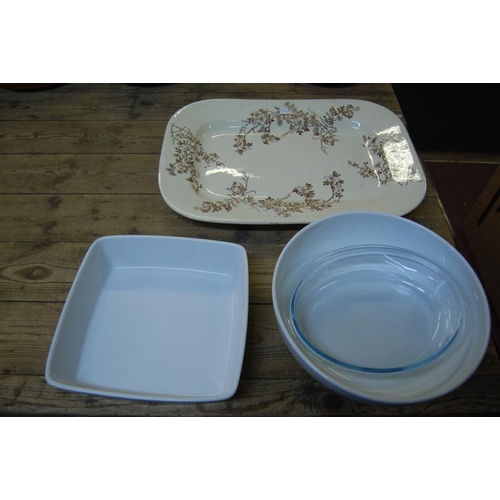 261 - Meat dish, pyrex dish, Royal Worcester salad bowl and other dish