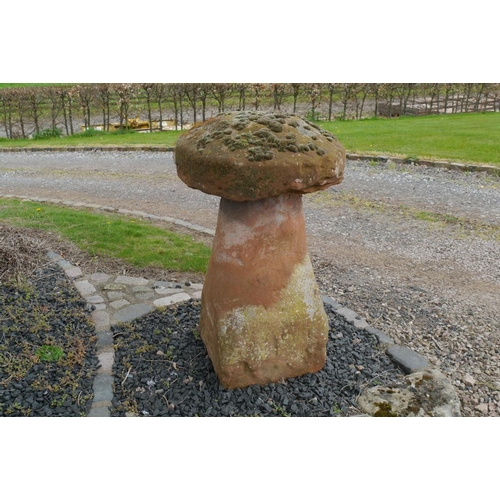 205 - A fine sandstone staddle stone and top 42x24