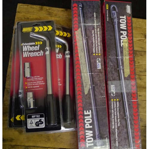 135 - Quantity of wheel wrenches +VAT