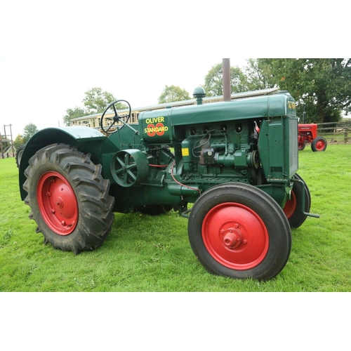 124 - Oliver 80 tractor. Petrol paraffin, full restoration, electric start, no hydraulics, ex Australia. N... 