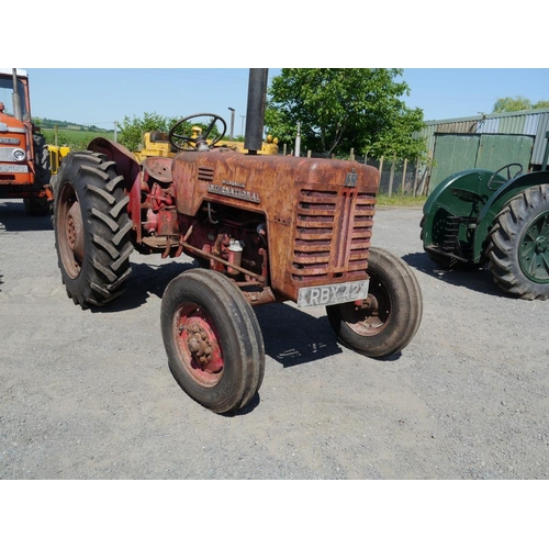 180 - 1958 International B250 original tractor. Clean panels, new tyres. SN.18451. Reg. RBX42 with V5C