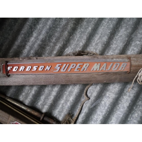 64 - Fordson Super Major badge