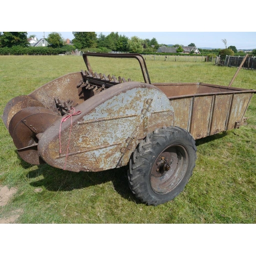 137 - Ferguson manure spreader. All metal