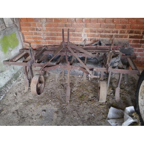 513 - David Brown duck foot cultivator