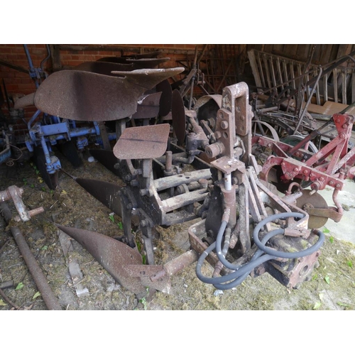 552 - David Brown CM3 3 furrow reversible plough